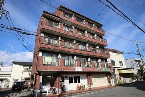 レジデンスサザン【4階】の外観