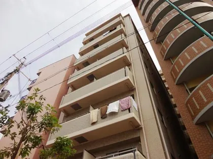 イーストコート新大阪【3階】の外観