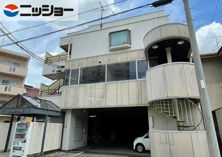 ドミトリー竹常【3階】の外観