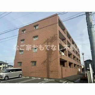 愛知県北名古屋市熊之庄江川【マンション】の外観