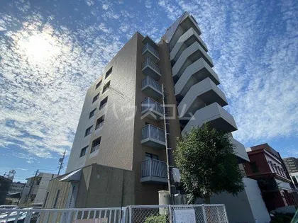 アビタシオン十番【2階】の外観