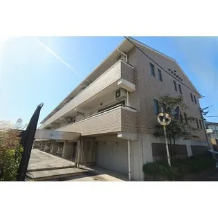 HOLLY HILLS RESIDENCE EAST【3階】の外観