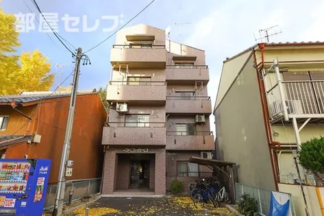 プチ ファミーユの画像