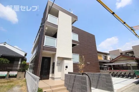 サンキエムの画像