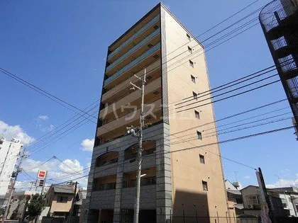 レジデンス西京極【4階】の外観