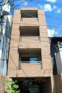 リージェント三条【1階】の外観