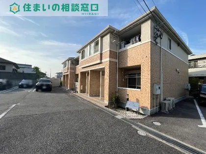 愛知県岡崎市稲熊町字6丁目【アパート】の外観