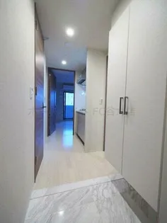 レジュールアッシュ玉造【10階】の玄関