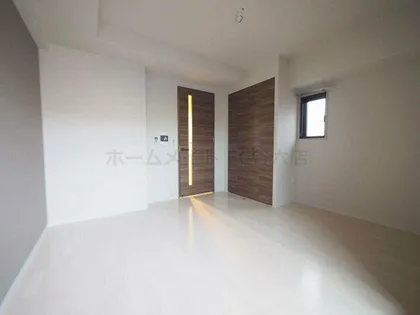 レジュールアッシュ玉造【10階】の居間