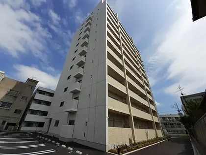 ムーンヒルズ大阪【7階】の外観