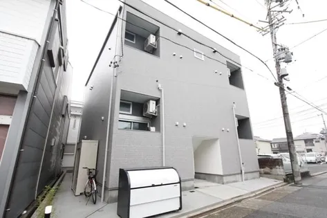 ラ・ロシェル【1階】の外観