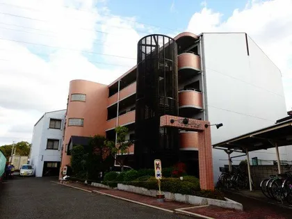 アデューウエダ【3階】の外観