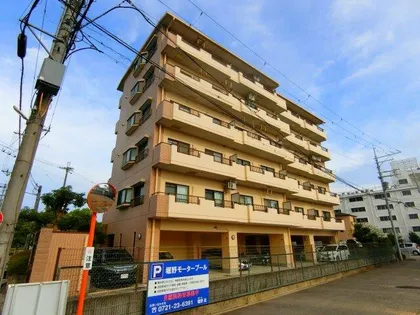 エルファミーレ富田林【6階】の外観