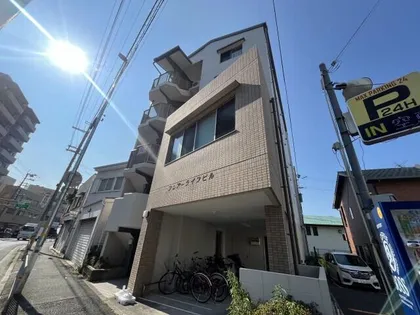 フェアーライフビルの画像