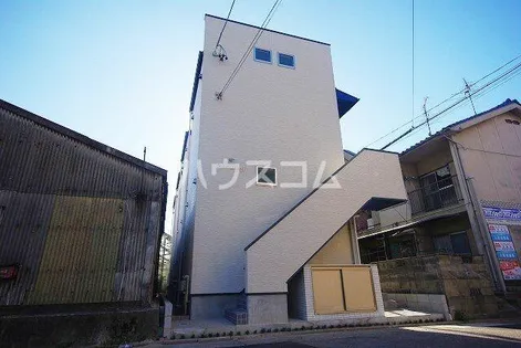 スタートリビング【203号室】の外観