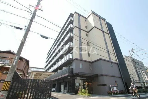 エステムコート京都西院【7階】の外観