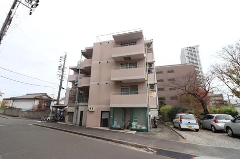 スペースイン金山【106号室】の外観