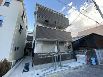 大阪府大阪市東淀川区小松3丁目【アパート】の外観