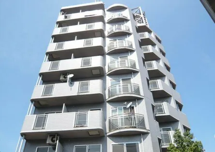 プレスイン明治【4A1号室】の外観