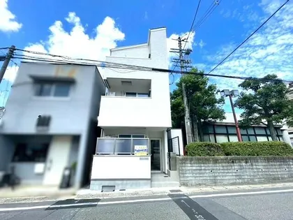 プラムコート椥辻 新築アパート【202号室】の外観
