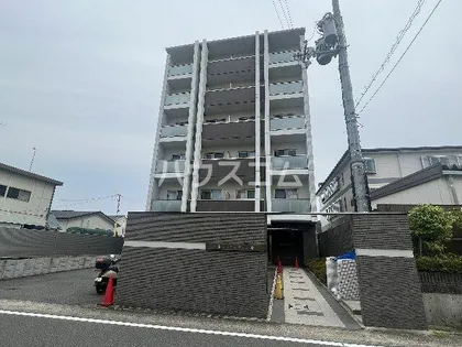 テッケルテスラの画像