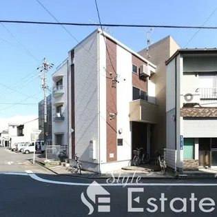 AXIS【1階】の外観