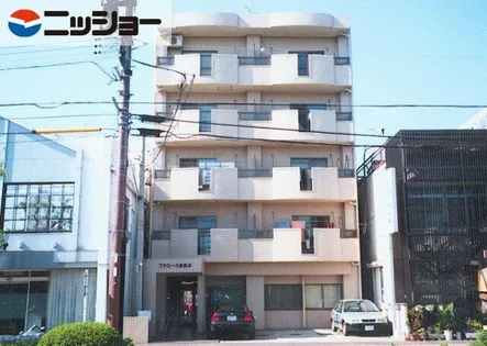 ファミーユおおぶ【2階】の外観