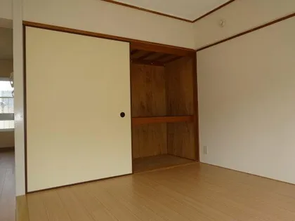 花山東団地【3階】の内装