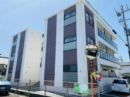 前田マンション【315号室】の外観