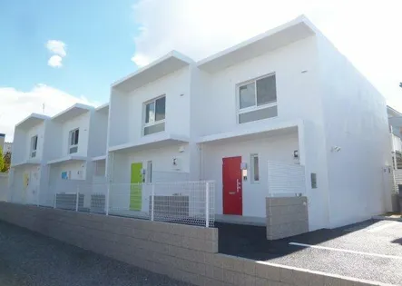 愛知県春日井市下屋敷町字知光院【テラスハウス】の外観