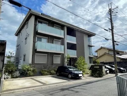 シャーメゾンロペの画像