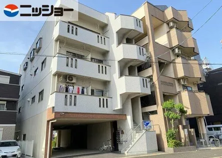 二村マンション【3階】の外観