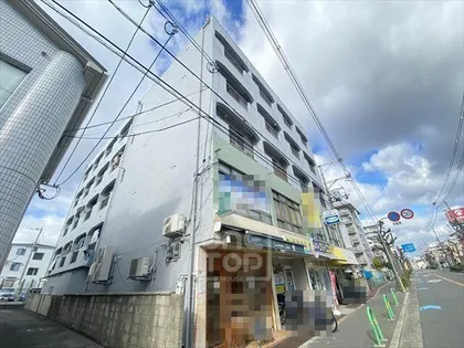 関山ビル【2階】の外観