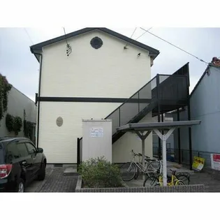 アンプルール ブワ SUMIIKE【1階】の外観