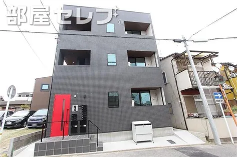 Ratcliffe【2階】の外観