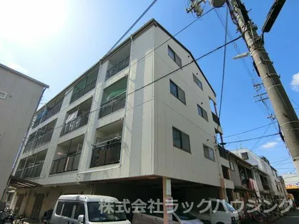 カトレヤマンション【1階】の外観