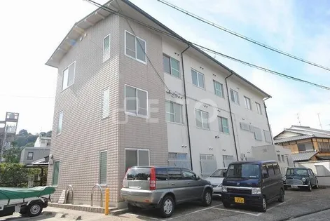 マンション佐脇【1階】の外観