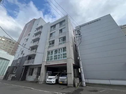 PRESENCE大通15【4階】の外観