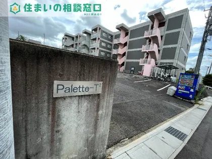 愛知県岡崎市明大寺町字大圦【マンション】の外観