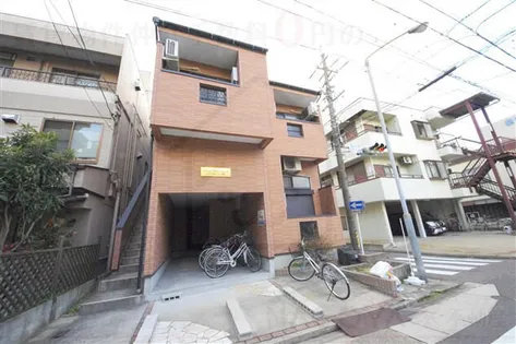 シェーネスハイム黒門の画像