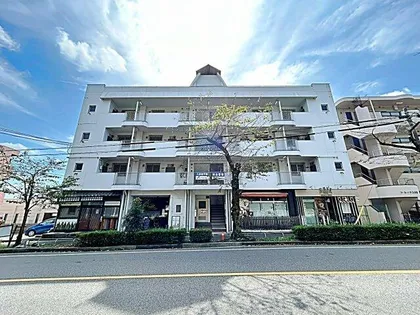 山の手荘【4階】の外観