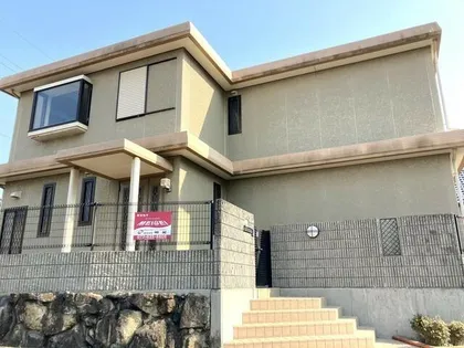 大阪府枚方市東香里南町【一戸建】の外観