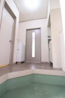 ジェネシスみづほ【2階】の玄関