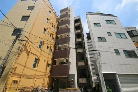 サンクチュアリ北梅田【6階】の外観