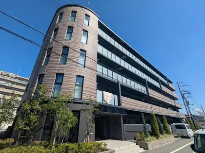 SERENITY JINの画像