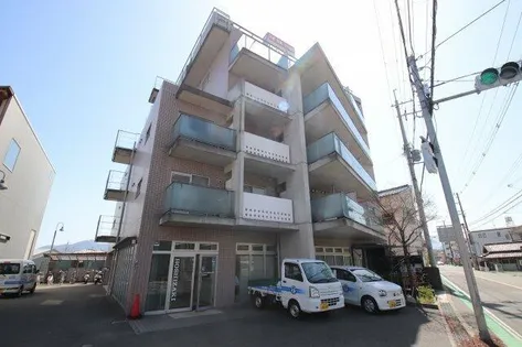 メゾンエルセラーン【6階】の外観