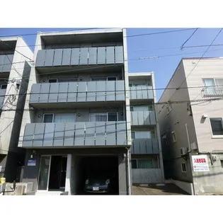 マクリル【2階】の外観