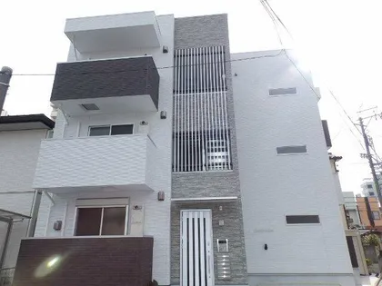 Charme Saison【1階】の外観