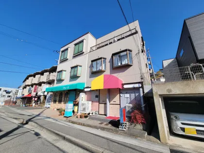 鈴蘭台南町2丁目マンション【301号室】の外観