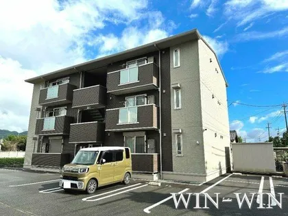 花館【3階】の外観